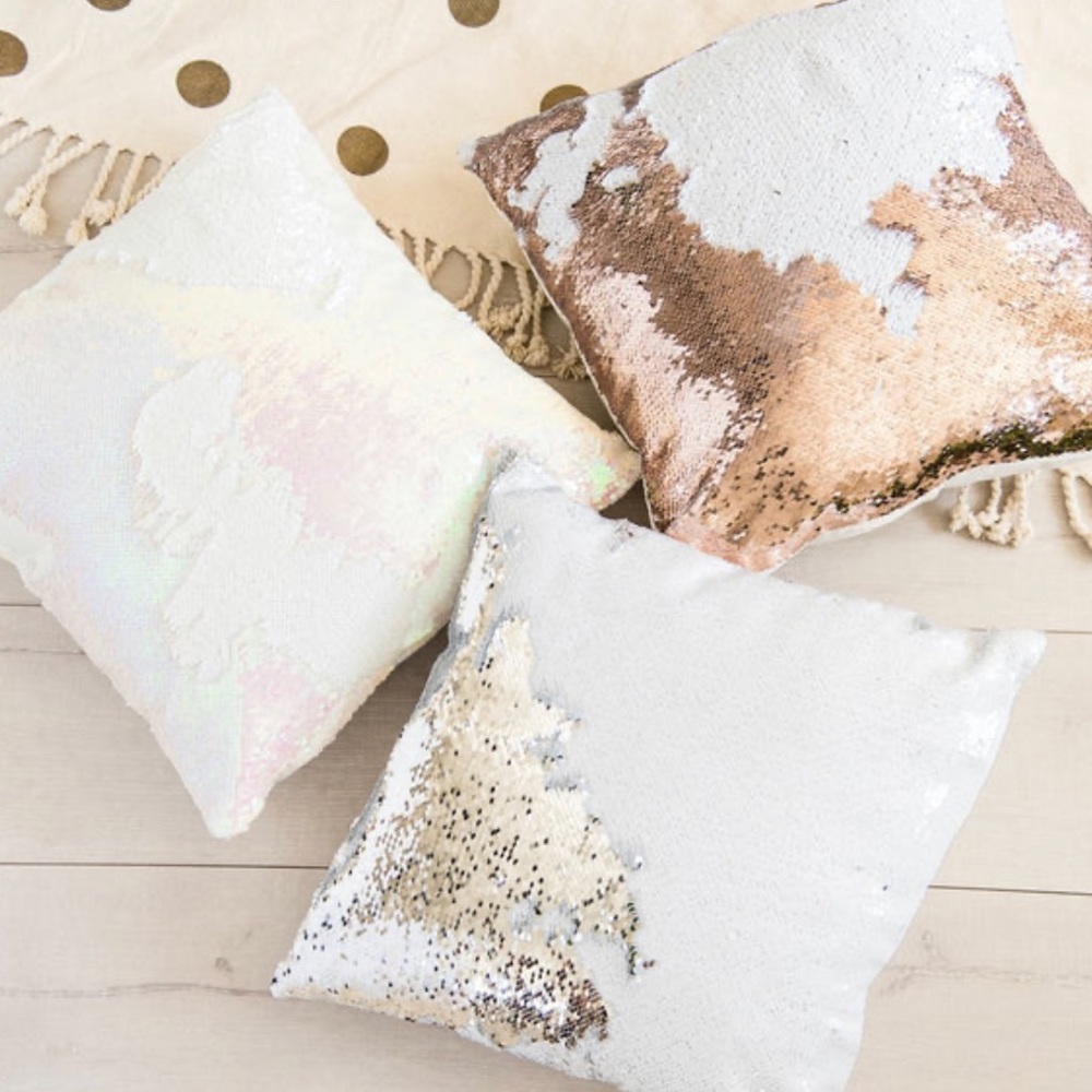 Mermaid Flip Sequin Pillow Gold/Champagne